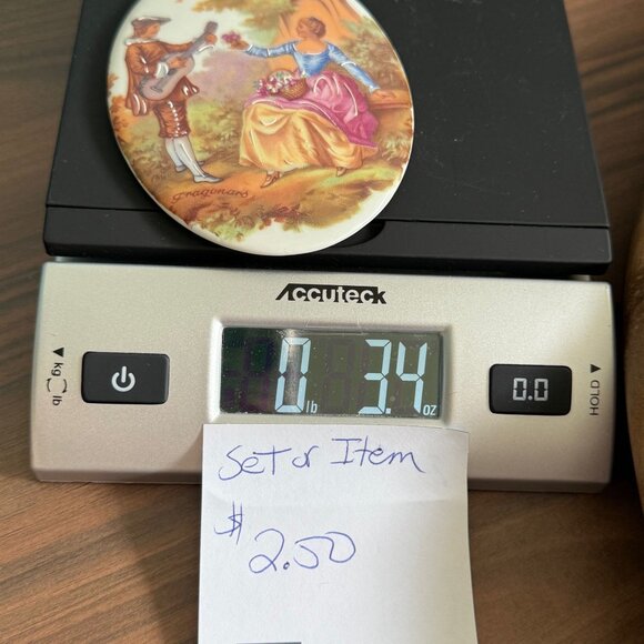 Vintage Limoges France Porcelain Oval Plaque With Romantic 18th-Century Scene - Picture 7 of 7